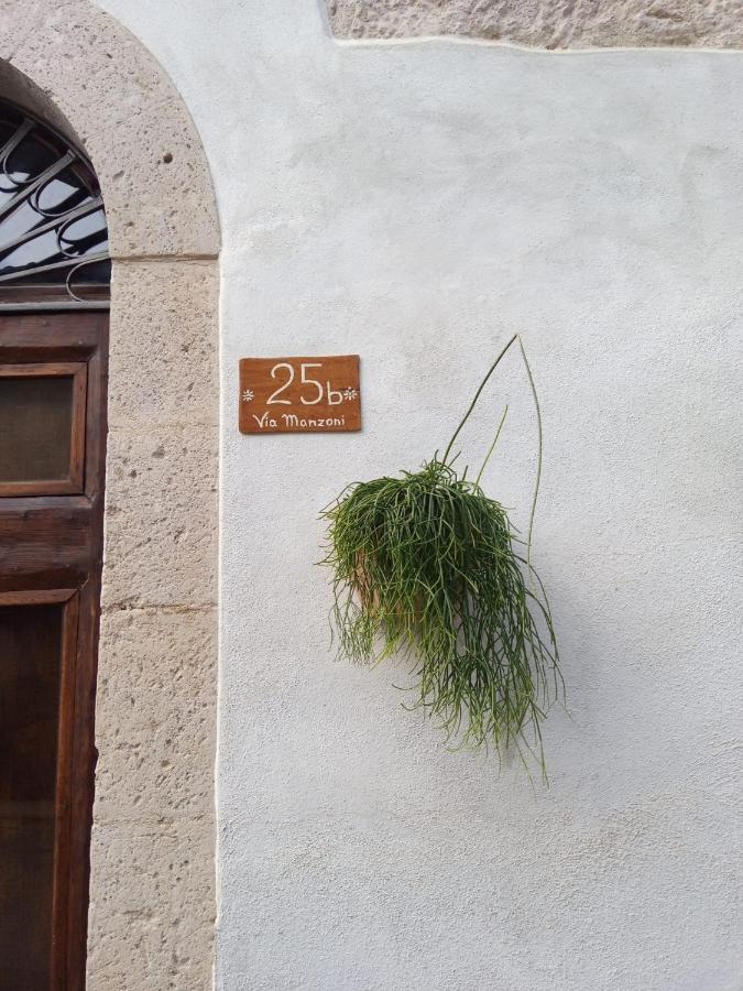 Via Manzoni Lägenhet Ozieri Exteriör bild